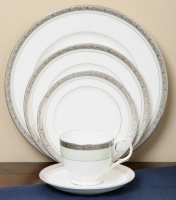 Чайно-столовый сервиз Noritake Fascination green на 12 персон (68 предметов)