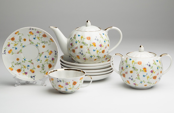 Чайный сервиз Дулево Тюльпан Полевые цветы на 6 персон (14 предметов)