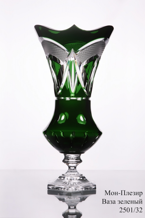 Ваза для цветов Arnstadt Kristall Мон-Плезир зеленый 32см